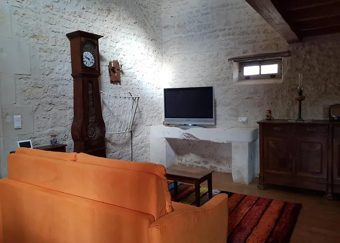 Charmante Nalliers (Vendee)